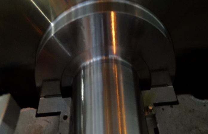 IHI TRE60 bull gear shaft journal in good condition