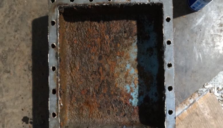 IHI TRE60 2nd-stage cooler end cover with heavy rust