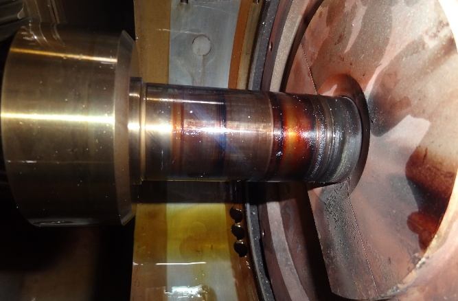 IHI TX-A 2nd-stage shaft journal with carbon deposits