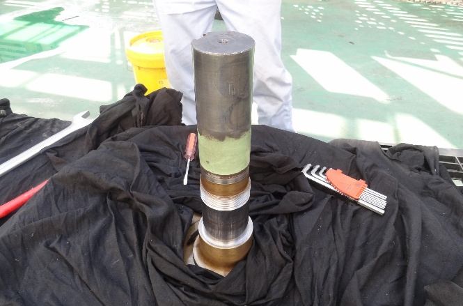 IHI TX-A bull gear bearing removed