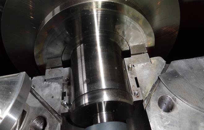 IHI TRA350KW bull gear shaft and thrust face, main oil pump side, in good condition