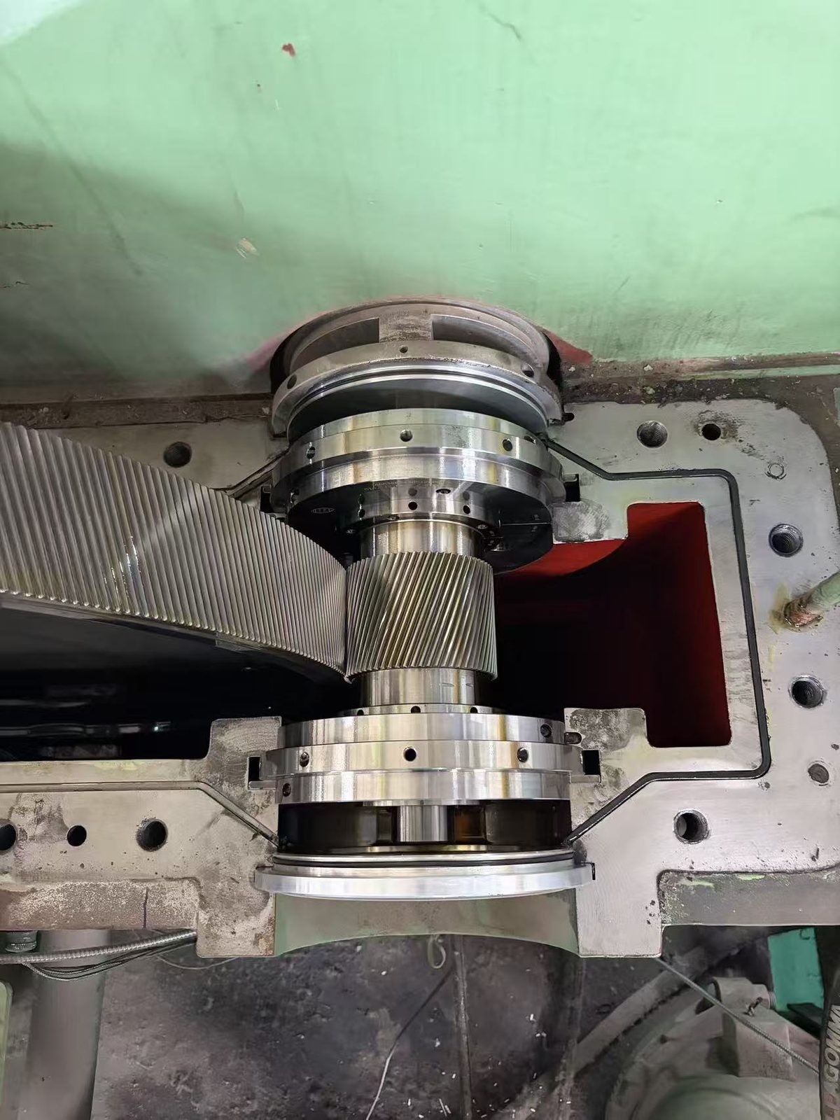 Cameron MSG overhaul — pinion gear meshing with bull gear after gearbox opening