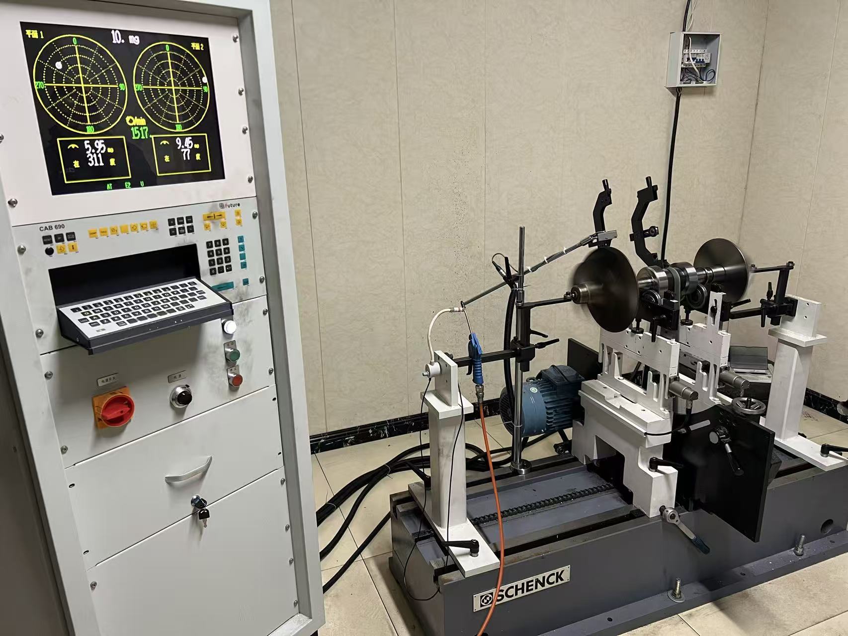 Impeller dynamic balancing on SCHENCK balancing machine at Turbomax workshop